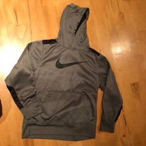 Gray youth boys Nike hoodie Medium